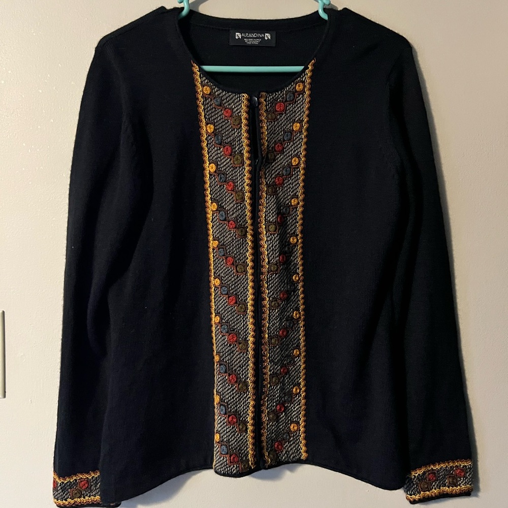 Alpandina 💯 baby Alpaca wool long sleeve button up sweater colorful trim sz L